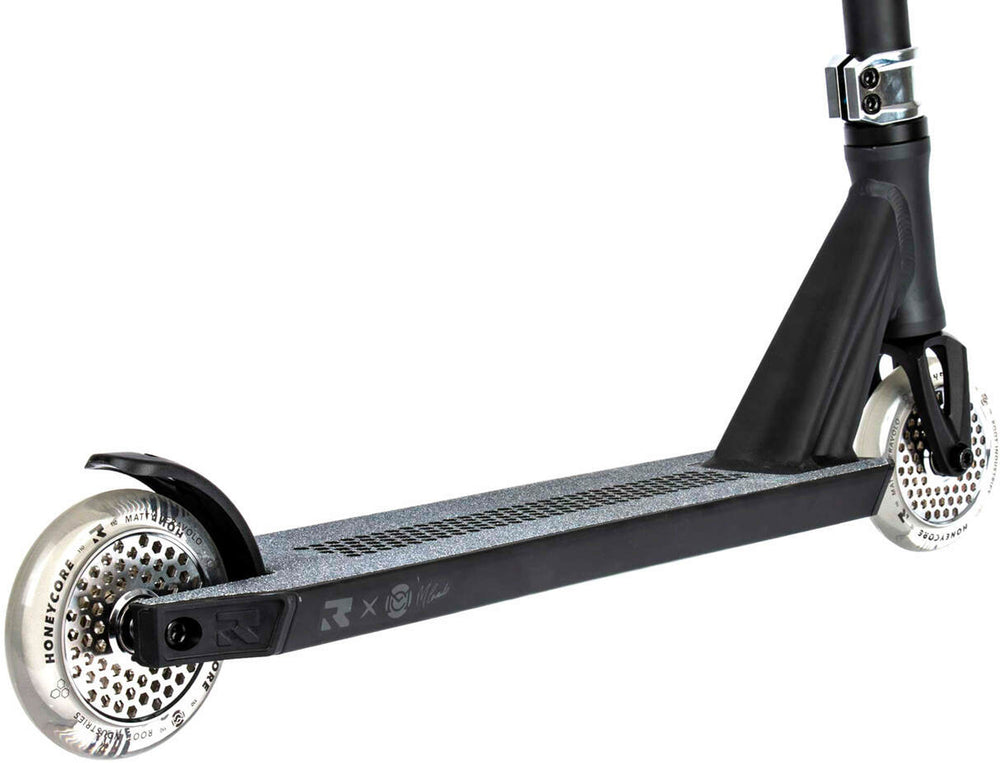 
                  
                    Load image into Gallery viewer, Root Industries Invictus Matty Ceravolo Signature Scooter
                  
                